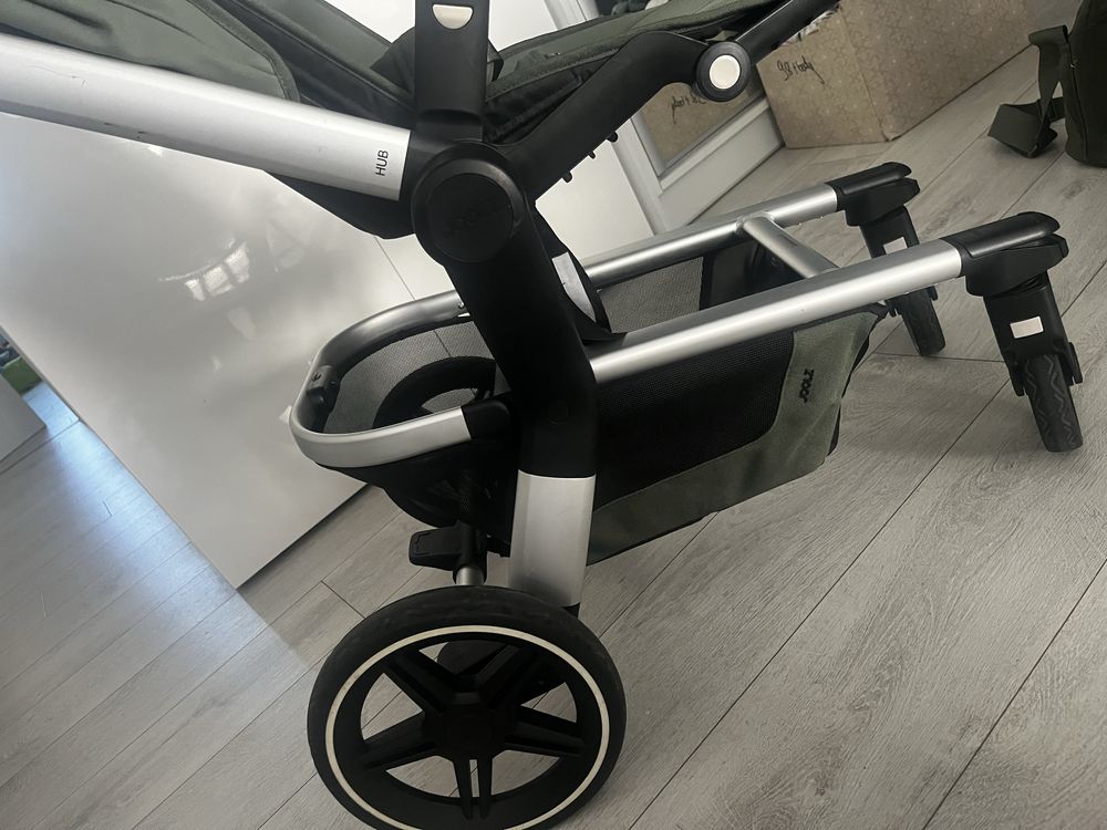 Sprzedam wózek spacerowy joolz hub +