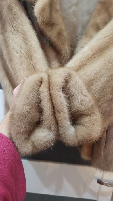 Futro z norek biszkoptowe