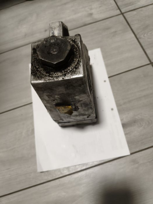 Lewarek podnośnik hydrauliczny 3,2 tony PRL