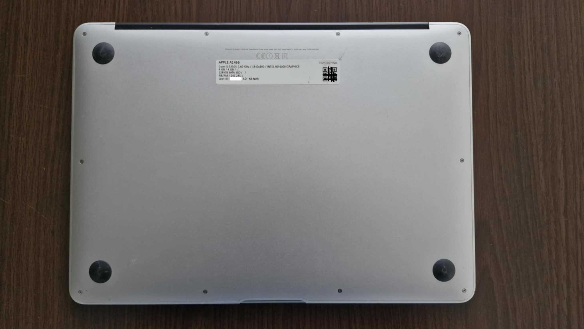 MacBook Air A1466 + zasilacz | 400 zł netto | Faktura VAT