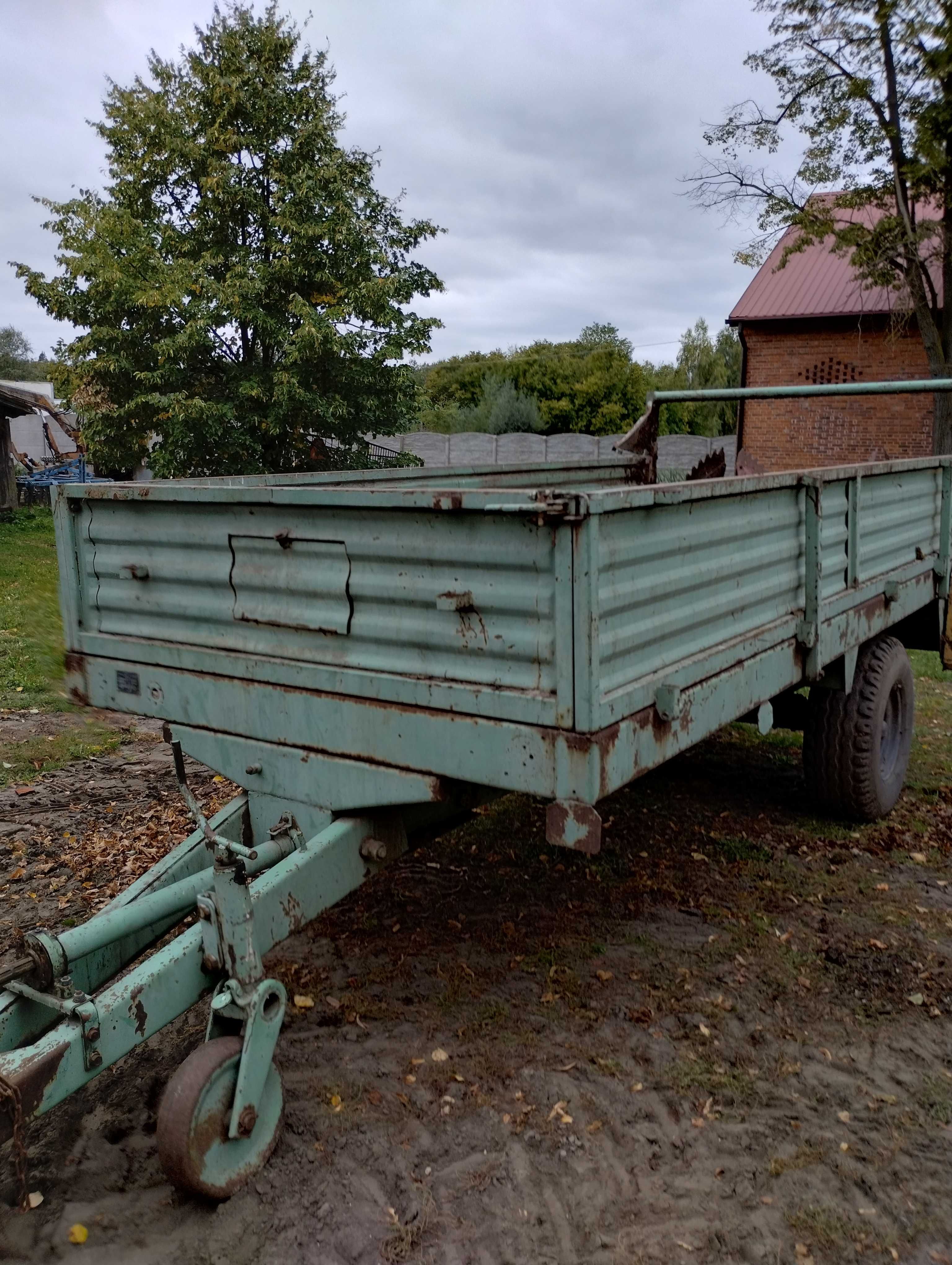 Przyczepa rolnicza, rozrzutnik, zestaw śrutujący