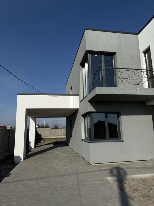 Продаж двоповерхового котеджу двояну масив Київський