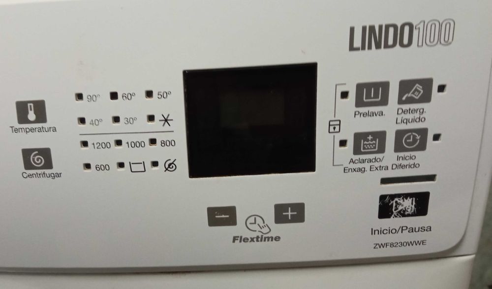 Máquina lavar-roupa 8 kg - Zanussi Lindo100 (avariada)