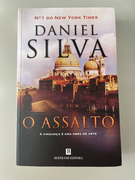 Livro O Assalto - Daniel Silva