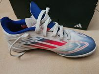Buty piłkarskie F50 League TF Kids, r.34
Ceny na wyprzedaży