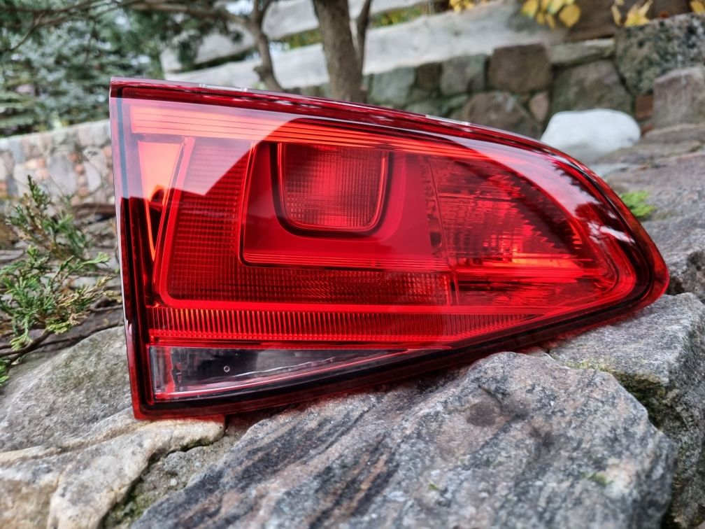 vw golf VII kombi lampa tył tylna lewa w klape lewy