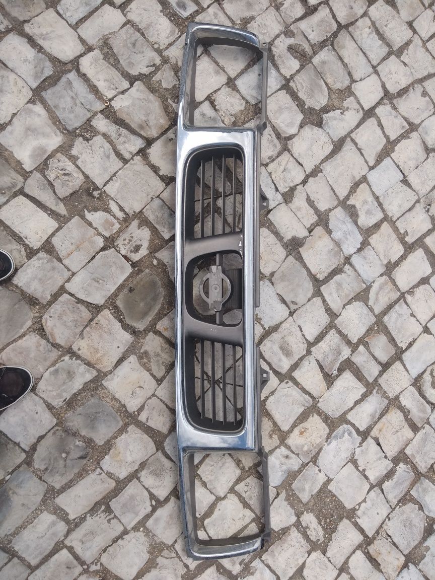 Grelha para Nissan Navara D22