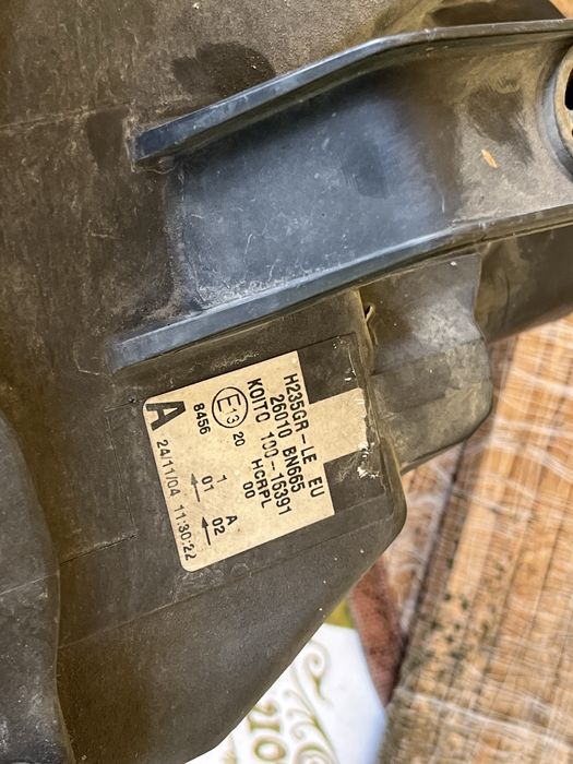 Reflektor lampa prawa Nissan Almera n16