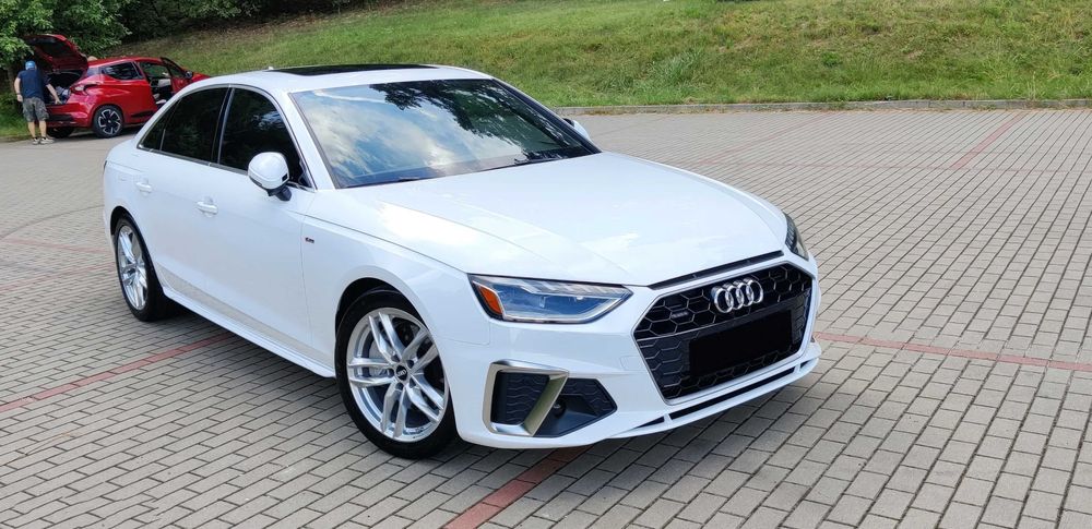 Audi A4      2020