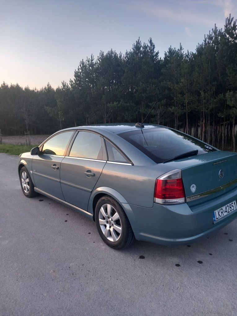 Opel Vectra 2.2 Direct automat