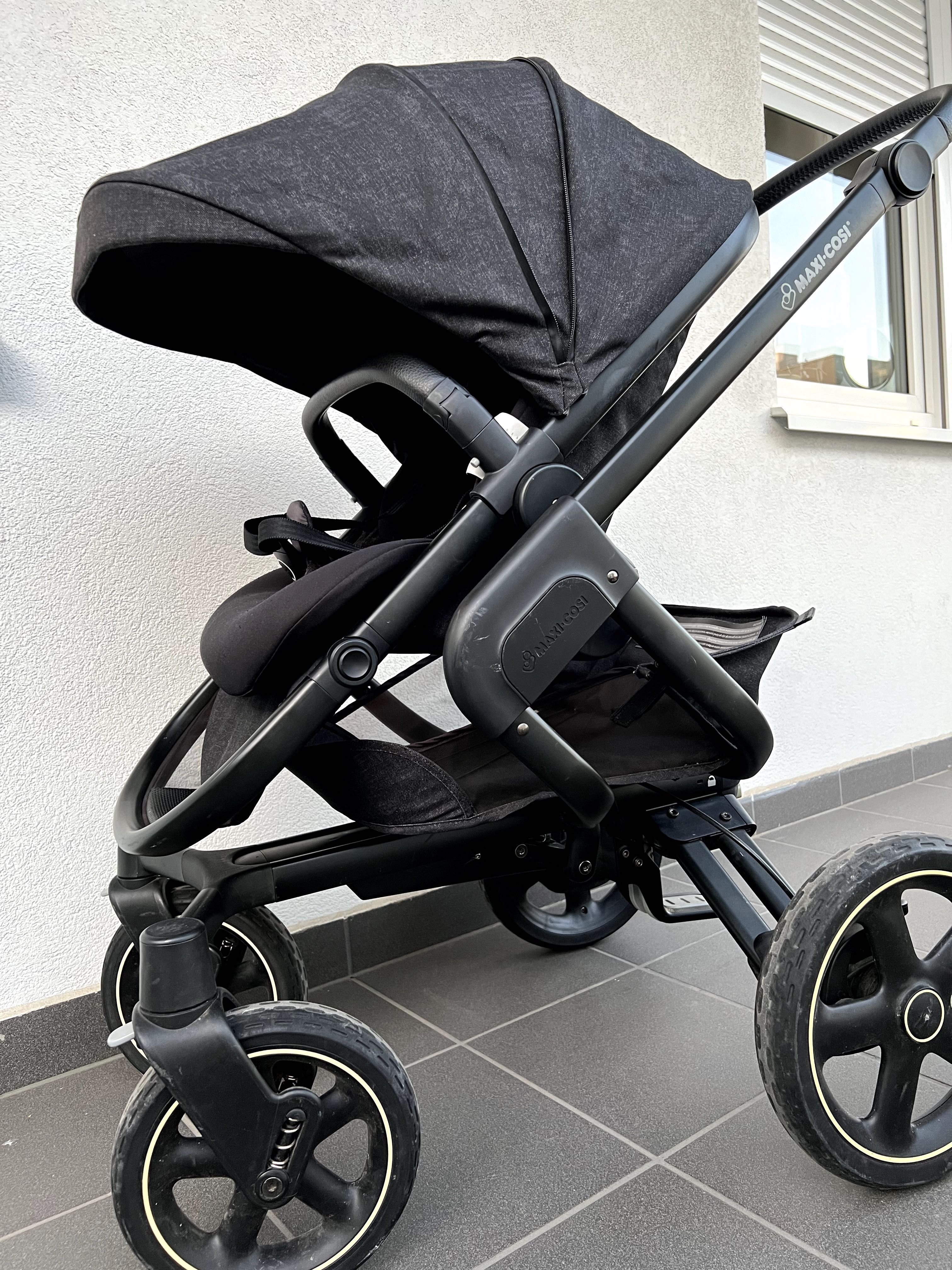 wózek spacerowy Maxi Cosi Nova 4 + gondola + nowa torba