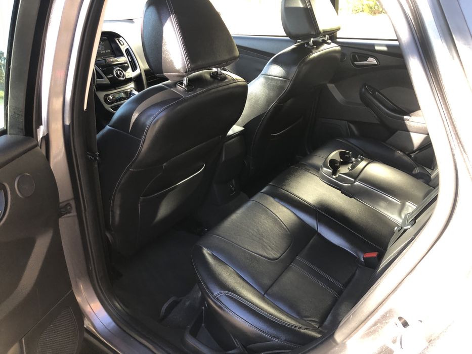 Форд фокус тітанніум2.0і,автомат 2012р