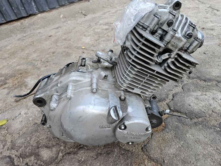 Silnik Suzuki Marauder 125 GZ Gn DR