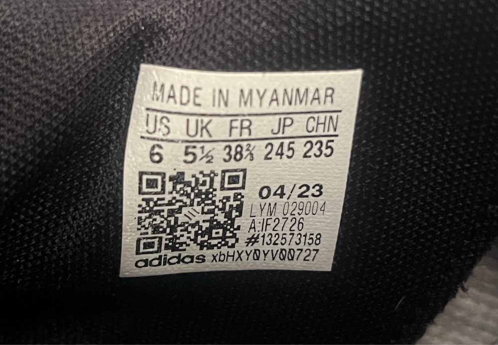 Buty adidas mlodziezowe (chlopiece) rozmiar 38 2/3