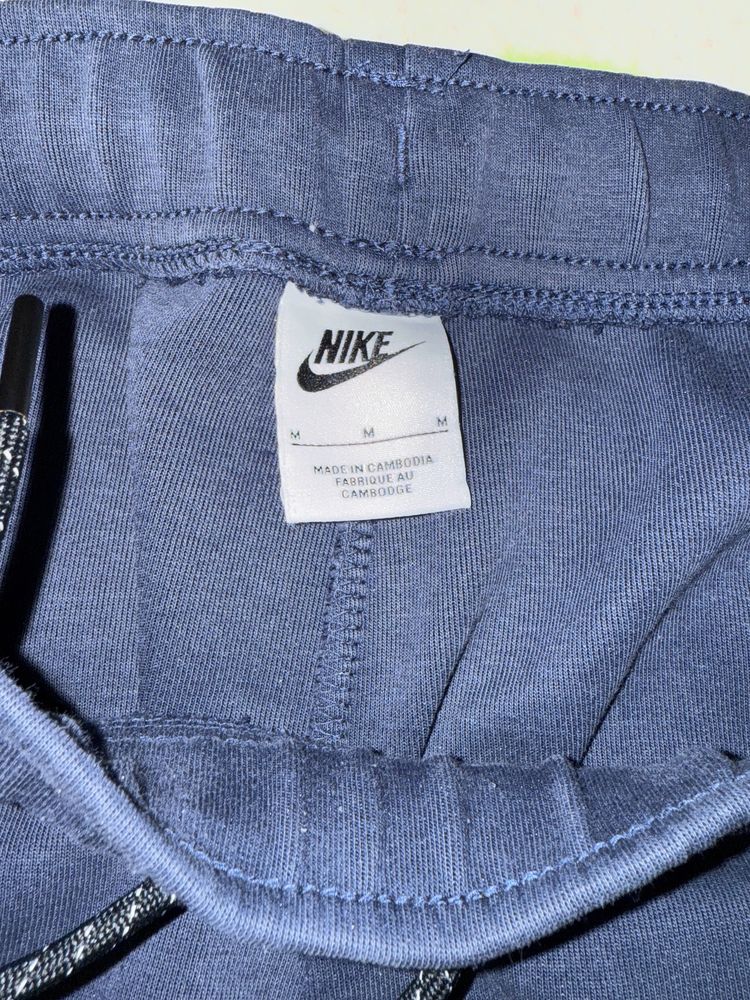 Nike tech fleece azul