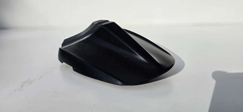 SUZUKI GSX-S 750 Nakładka Owiewka Siedzenie Zaślepka 17-23r