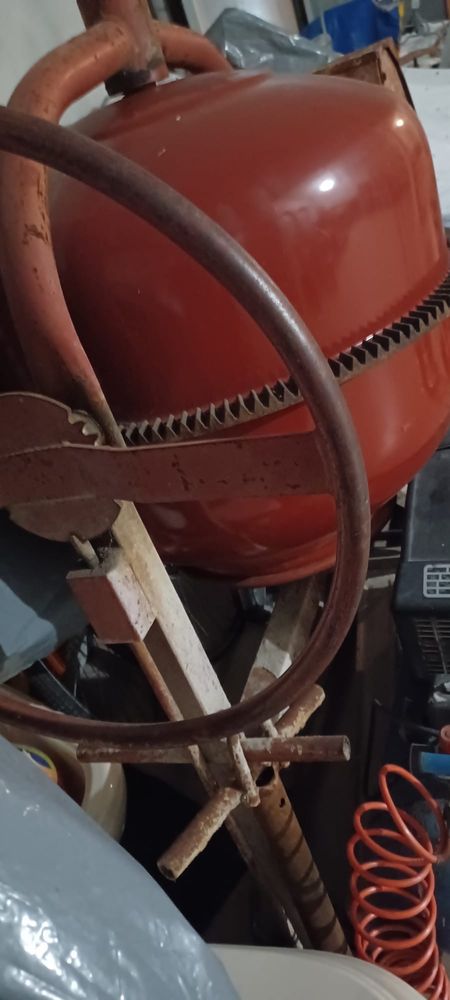 Betoneira 350 nova