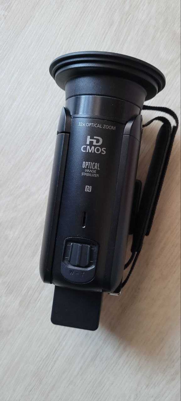 Видеокамера Canon Legria HF R88