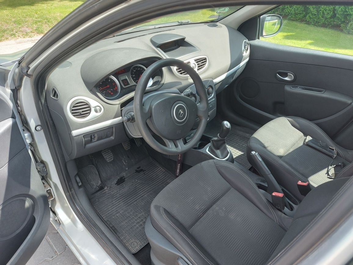 Clio 3 1.5dci 2012r