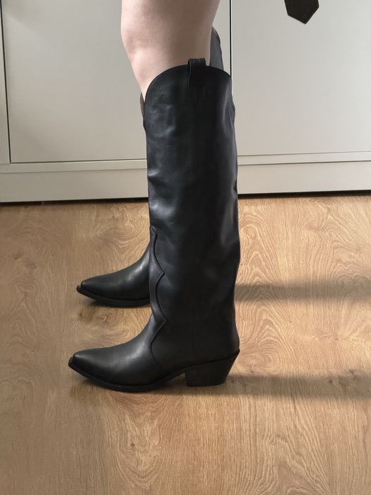 НОВІ шкіряні ковбойки чоботи