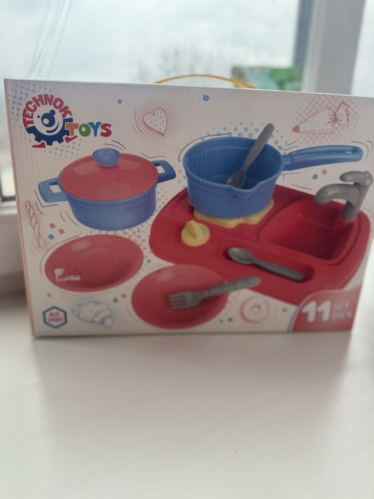 Посуд дитячий іграшковий