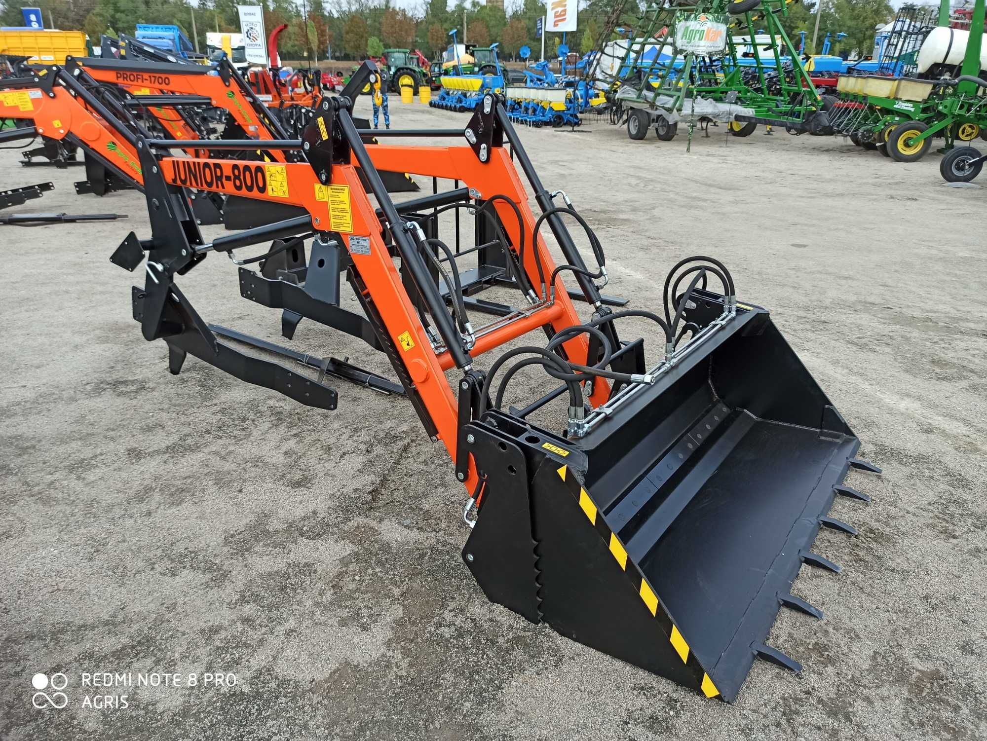 Навантажувач НТ-800 на міні трактори Lovol. Foton. Кentavr та інші.