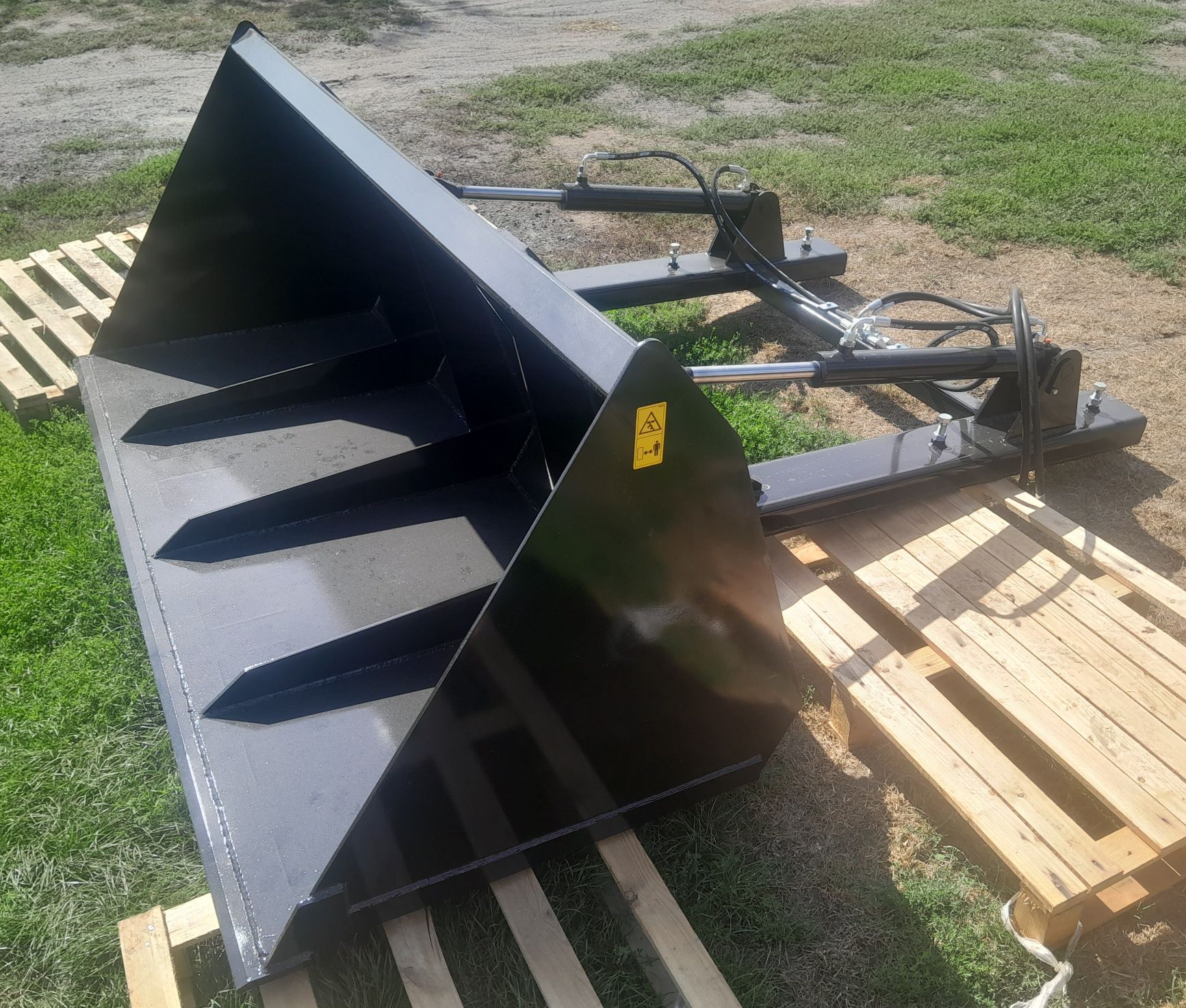 Łyżka 2.2m 1m³ hydrauliczna do wózka widłowego
