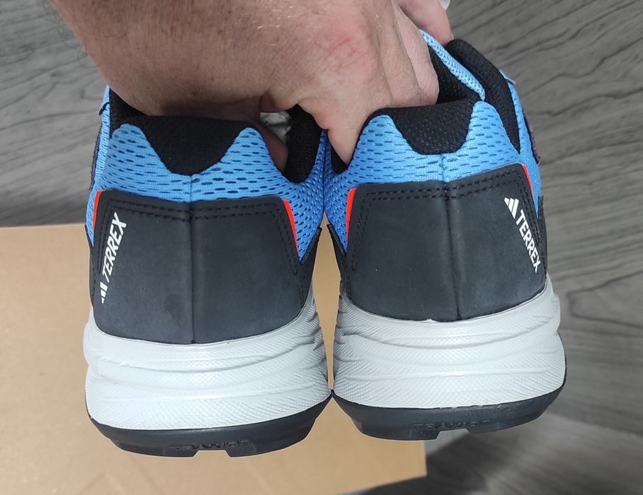 43 Adidas Terrex Tracefinder оригінальні чоловічі кросовки