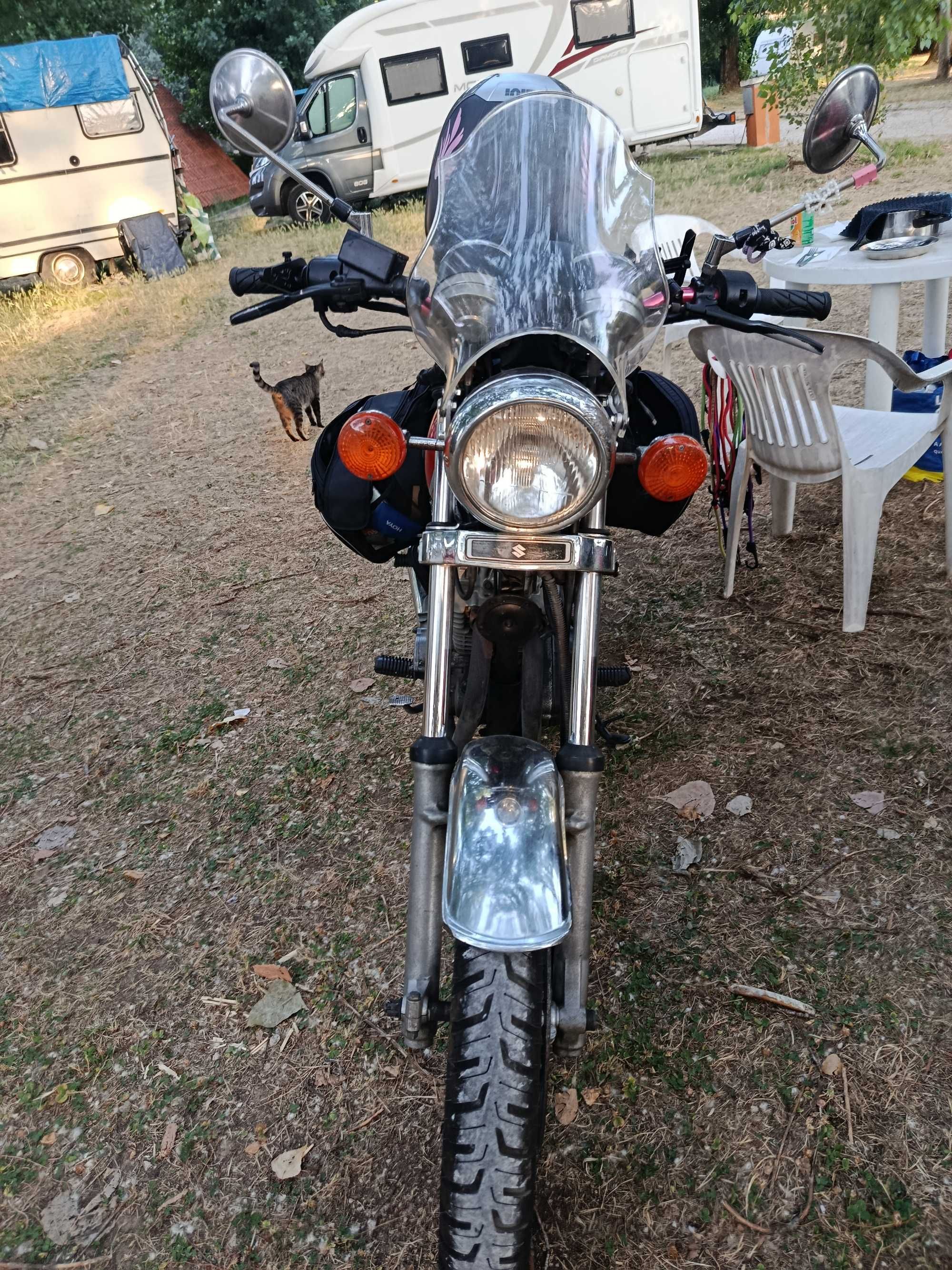 Suzuki GN 250 a trabalhar na perfeição