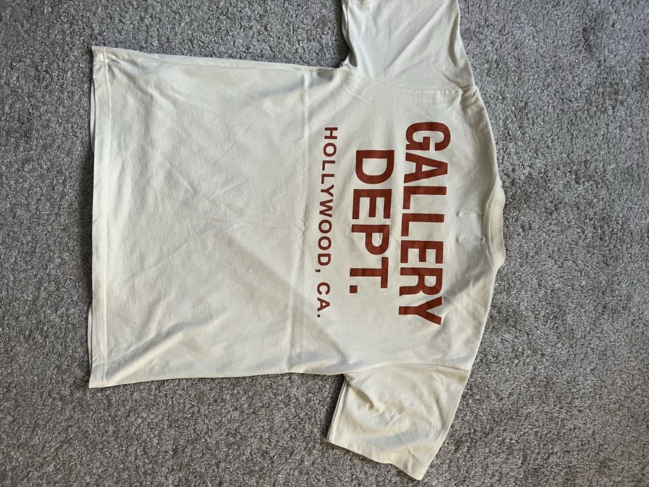 Футболка Gallery Dept