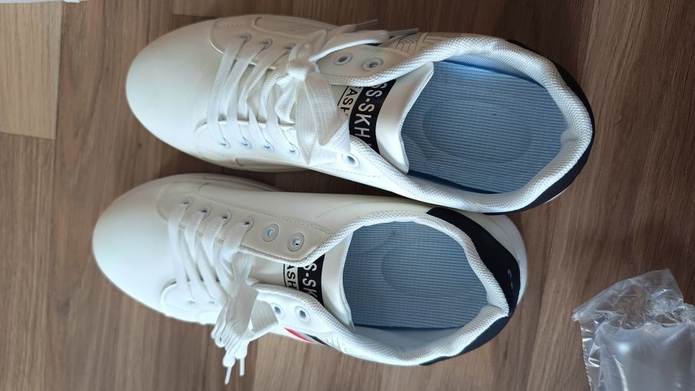 Buty męskie sportowe