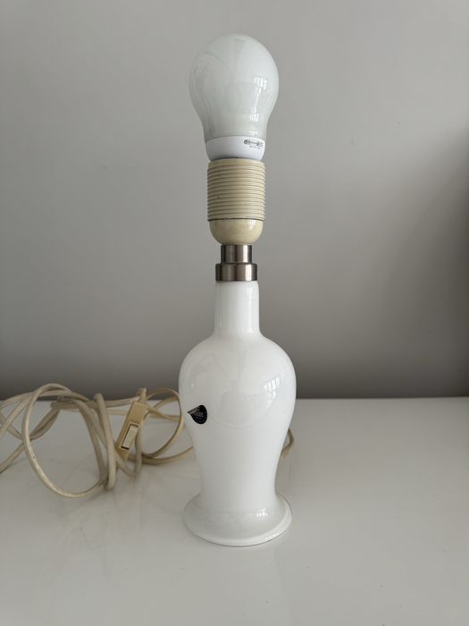 Mała lampka stołowa Royal Copenhagen białe szkło