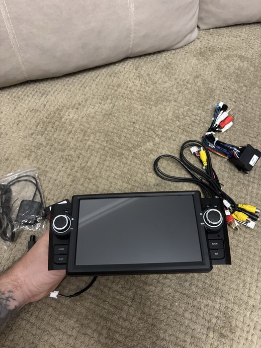 Штатна магнітола Fiat Punto Linea 2007-2012 2/64 CarPlay Android