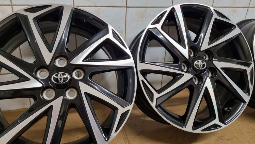Alufelgi 16" Toyota Yaris IV 5x100 ET50 16x6J + czujniki