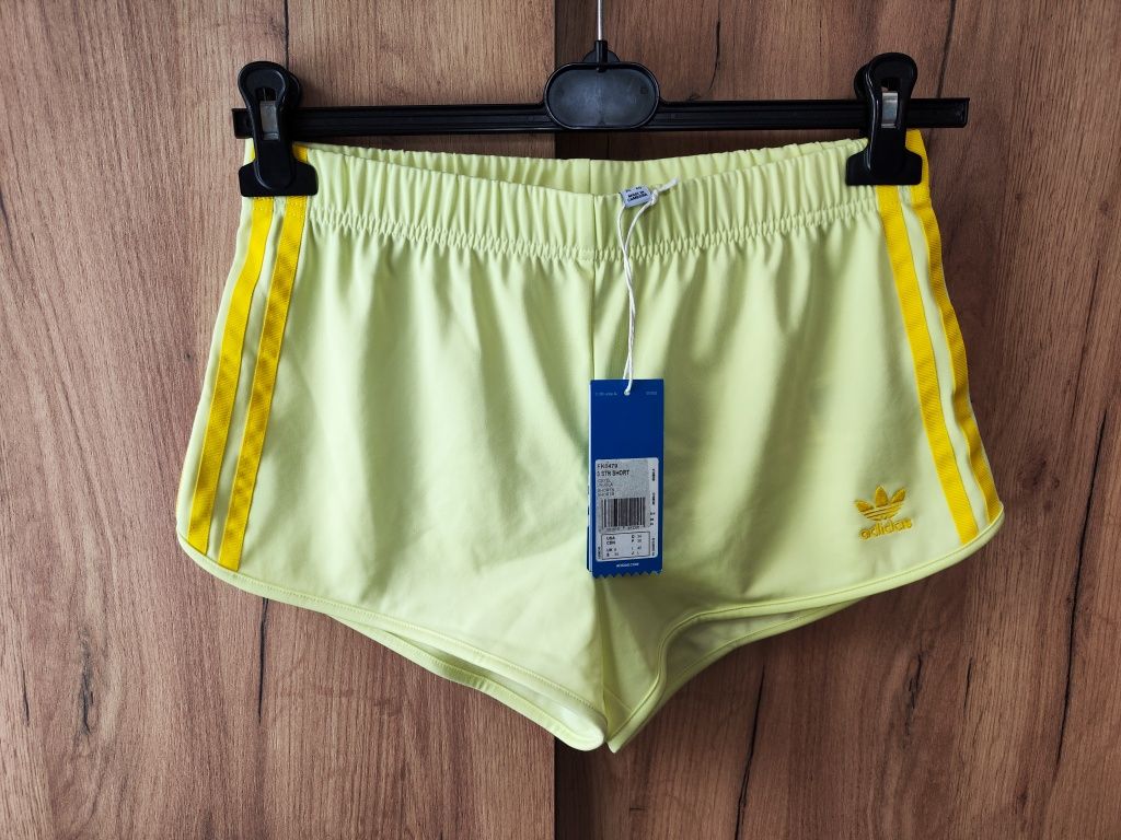 Spodenki sportowe Adidas, rozmiar XS/34, nowe z metką. Wymiary na płas