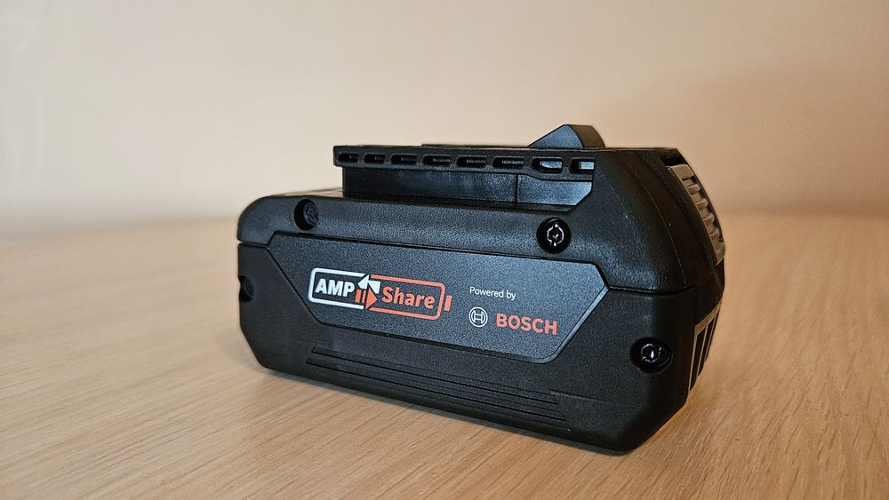 Акумуляторна батарея Bosch GBA 18V 5.0 Ah Professional