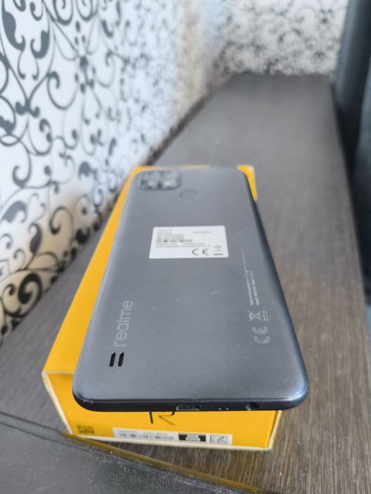 Продам Смартфон realme C21 3/32G