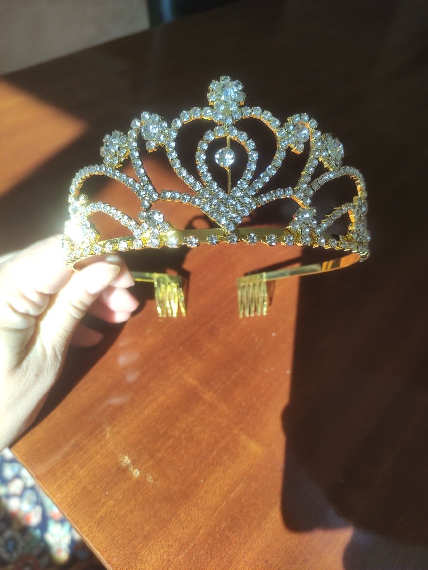 Coroa Tiara Noiva Dourada Brilhantes
