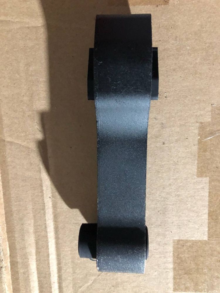 Подушка коробки Fiat 500 68073029AC