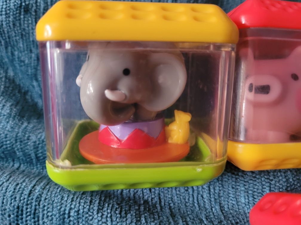 Klocki sensoryczne Fisher Price