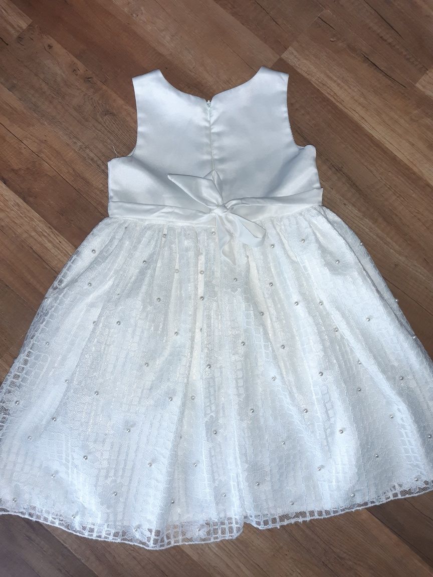 Sukienka koronkowa 104 Biała Cinderella 4 perełki elegancka