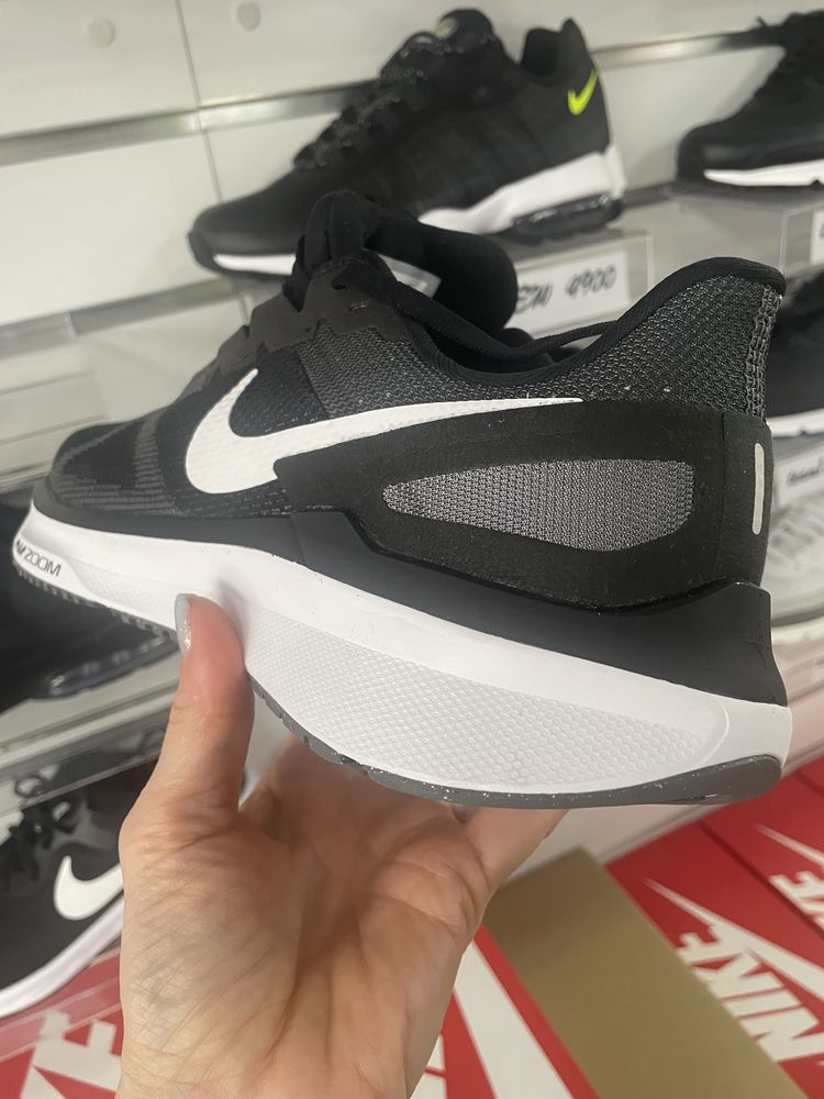 Кросівки для бігу Nike Air Zoom Structure 25 DJ7883-002