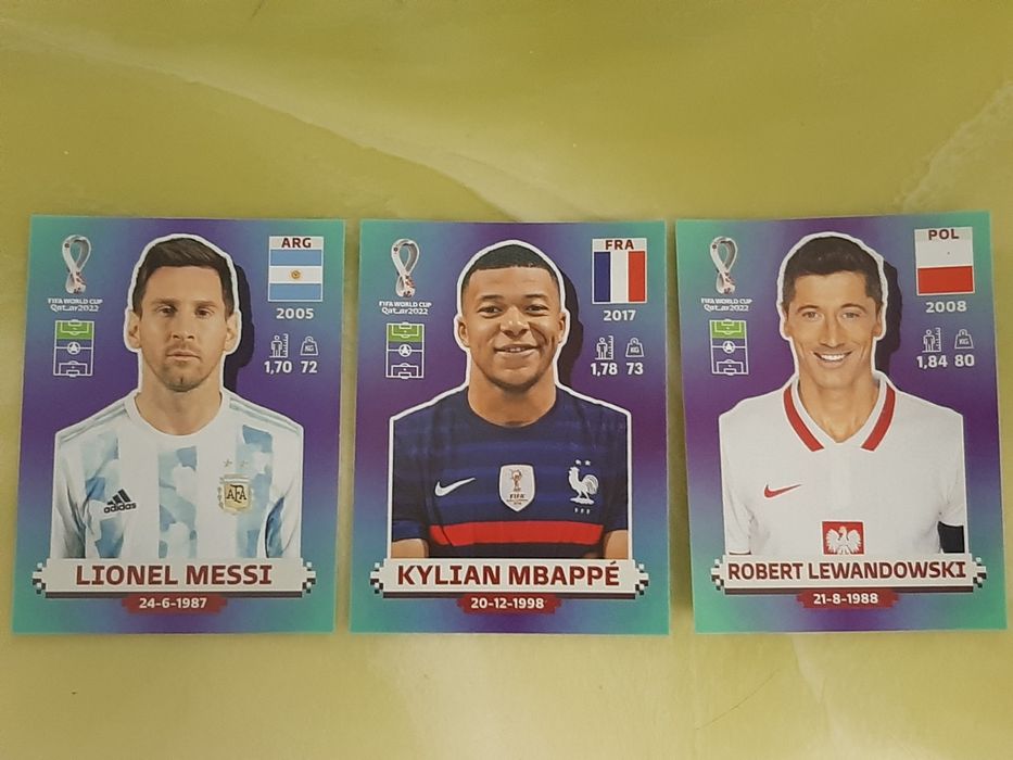 Cadernetas e Cromos Panini Futebol e outros