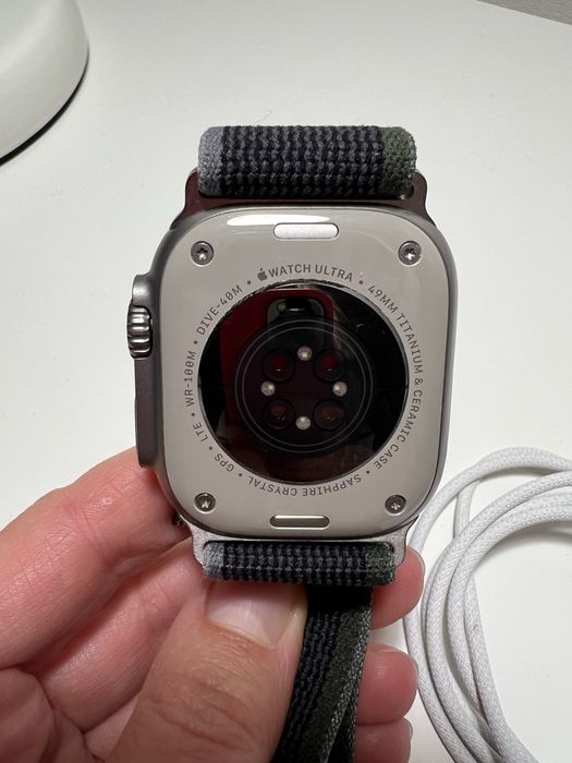 Apple Watch Ultra 2 Natural Titanium