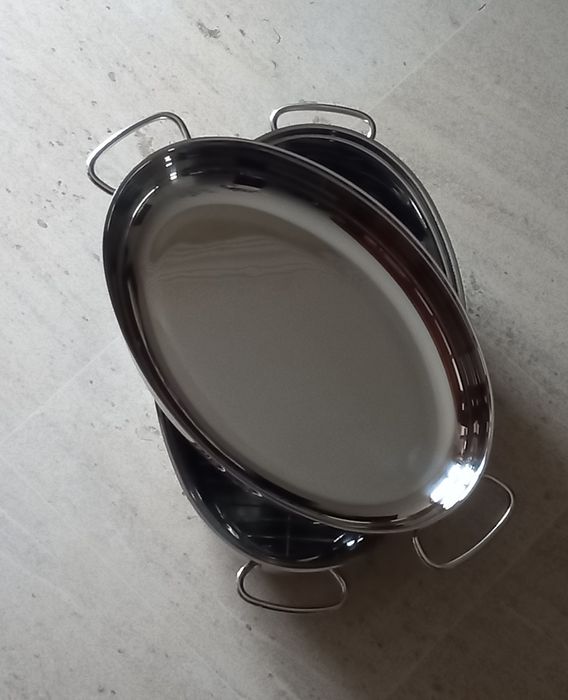 Panela multifunções oval com fundo e tampa térmicos