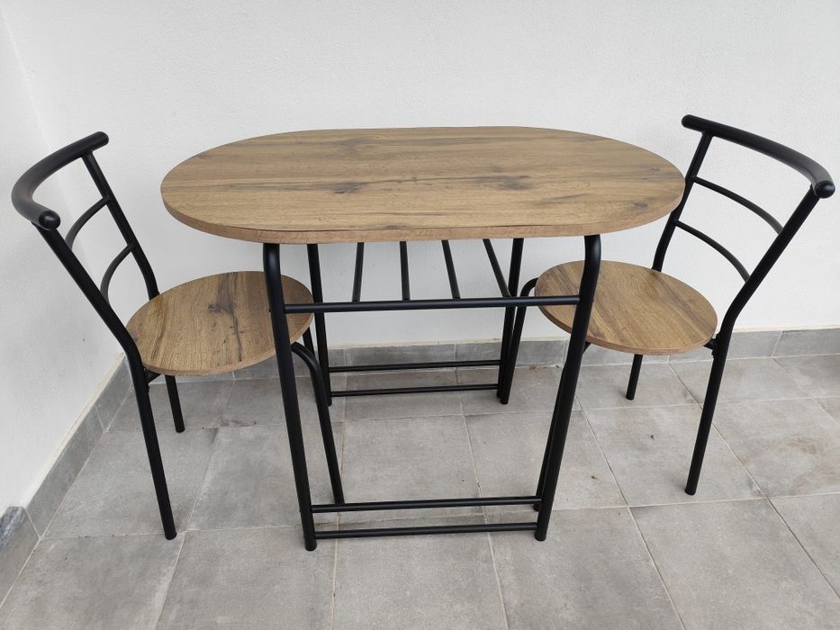 Conjunto mesa e 2 cadeiras