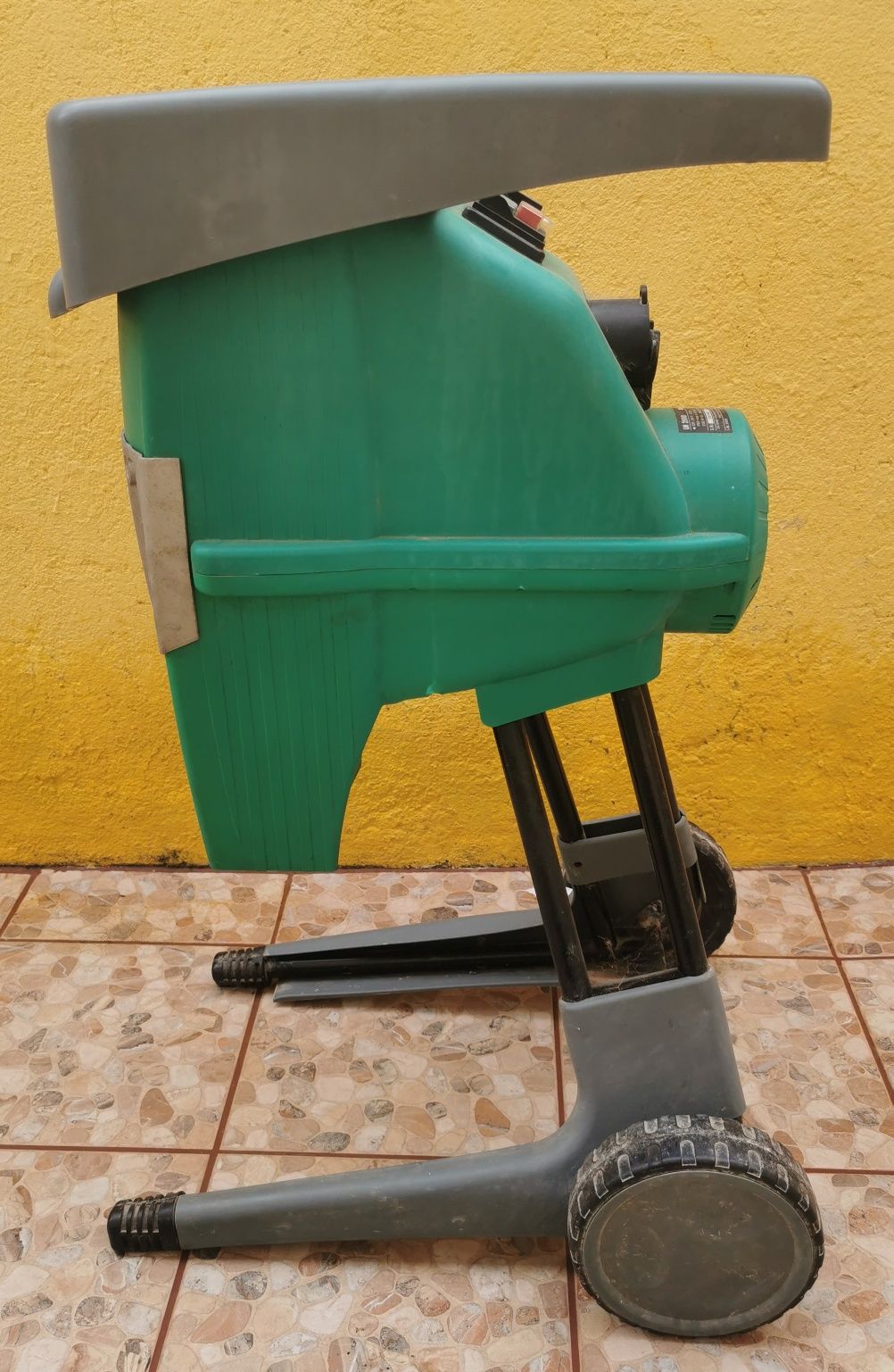Vendo triturador de ramos