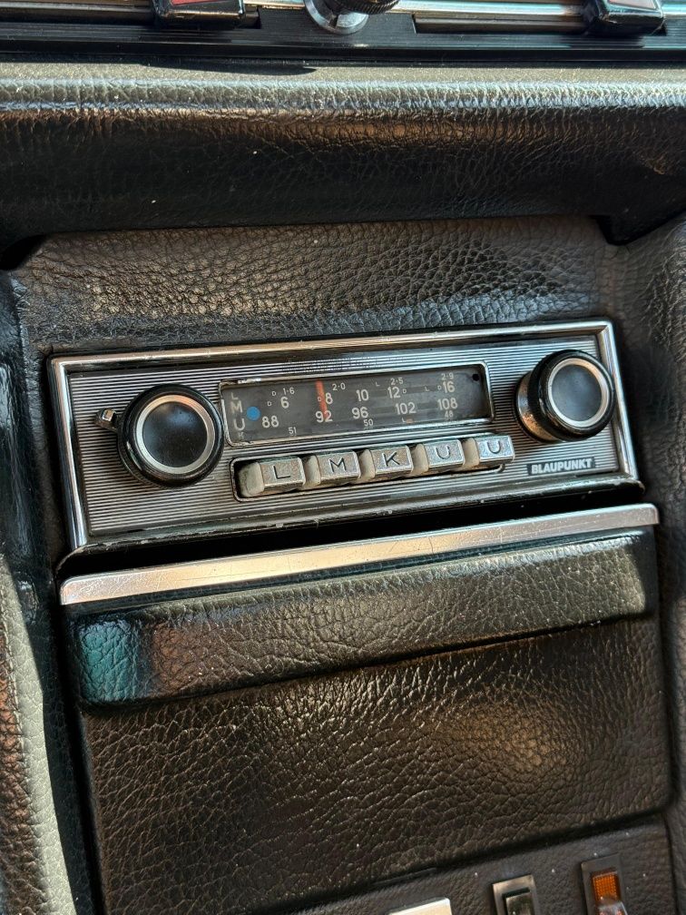 MERCEDES 220/8 1973