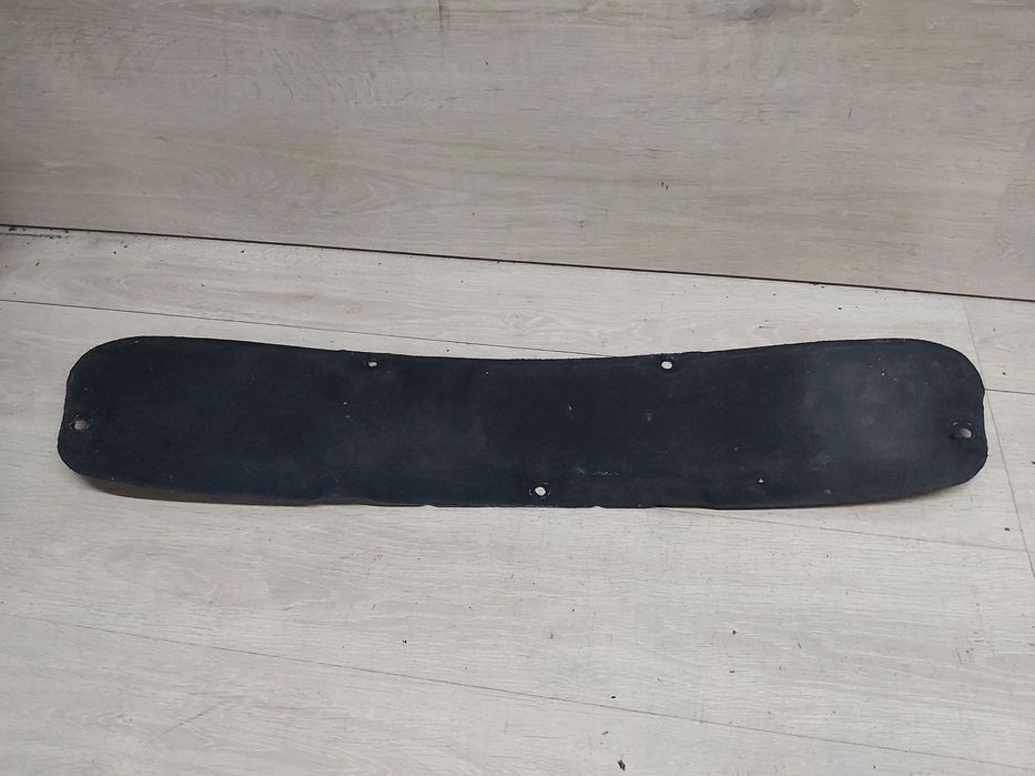 Toyota Yaris II wygłuszenie podbitka maski 2006-2011r