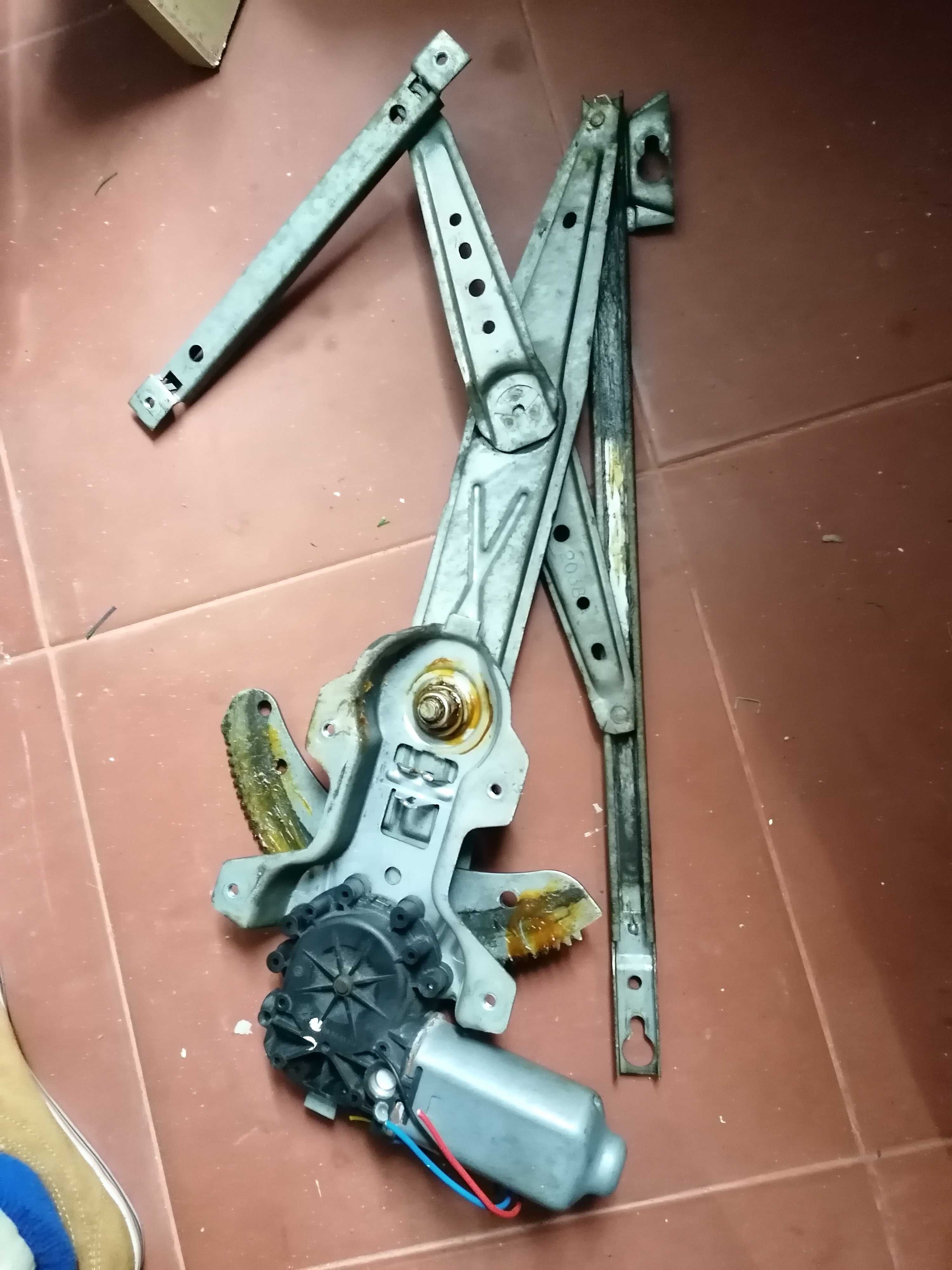 Elevador lado dto. Honda civic 1,4 de 1995